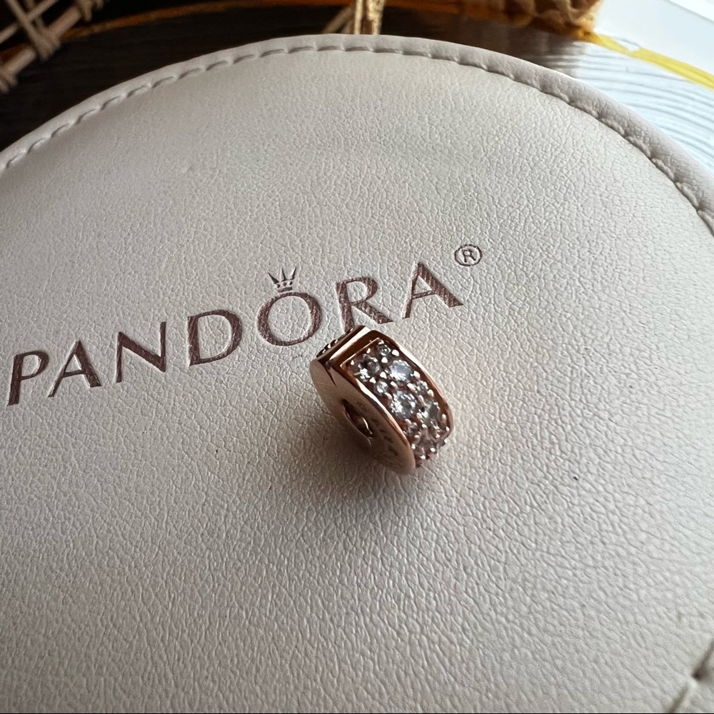 NEW PANDORA Rose Gold Clear Pavé Clip Charm